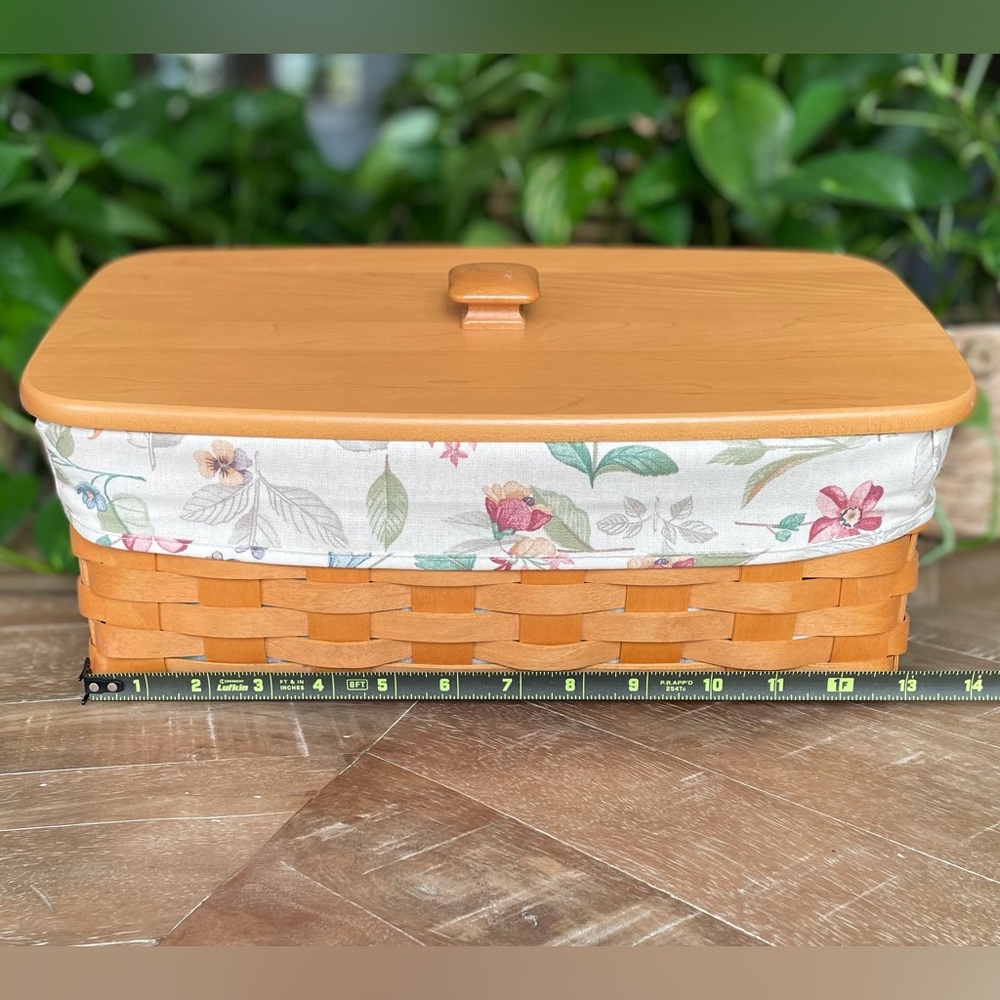 Longaberger Vanity Basket w/Woodcrafts Lid, Botanical Fields Liner & Protector